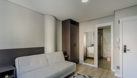 Basic Studio | Living area | 40-inch TV with digital channels