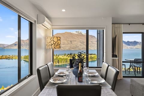 Every meal will be memorable with this as your backdrop