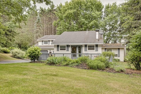 Cadillac Vacation Rental | 3BR | 3BA | 2,250 Sq Ft