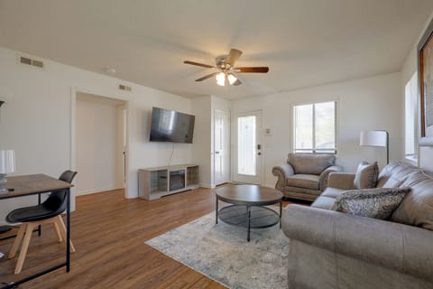 Wilmington Vacation Rental | 2BR | 2BA | 880 Sq Ft
