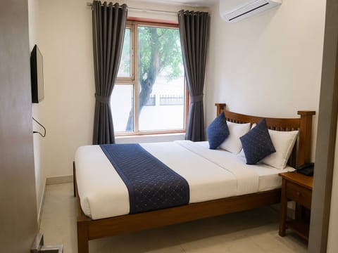 Deluxe Quadruple Room | Premium bedding, WiFi (free), bed sheets