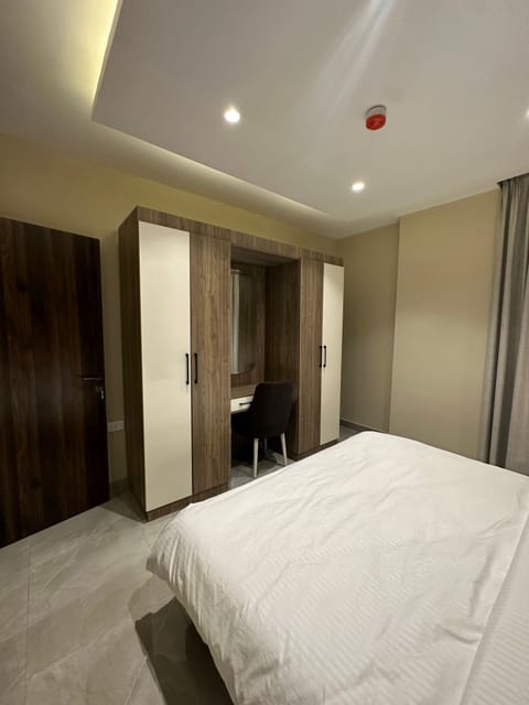 Apartment, 1 Bedroom, Accessible, Smoking | 1 bedroom