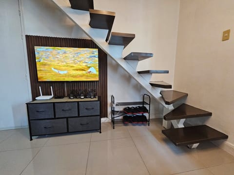 Apartment, 2 Bedrooms, City View | Living room
