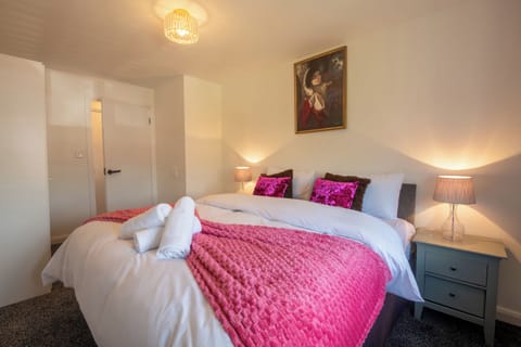 House, 1 Bedroom, Accessible, Smoking | 1 bedroom