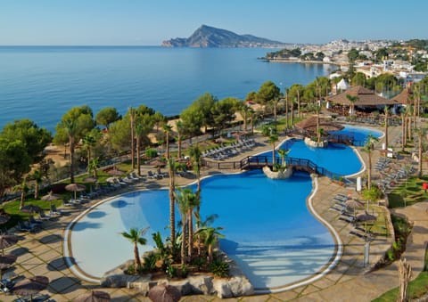Indoor pool, 3 outdoor pools, pool umbrellas, sun loungers