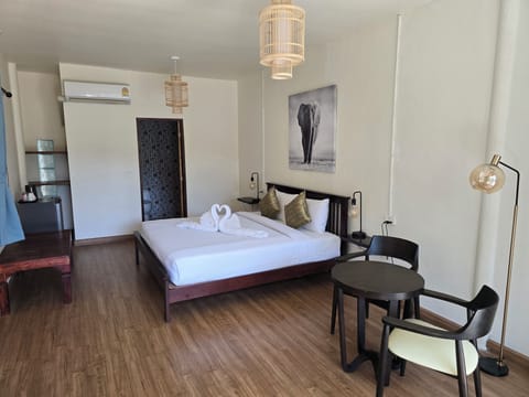 Comfort Double Room, Garden View | In-room safe, blackout drapes, WiFi (free)