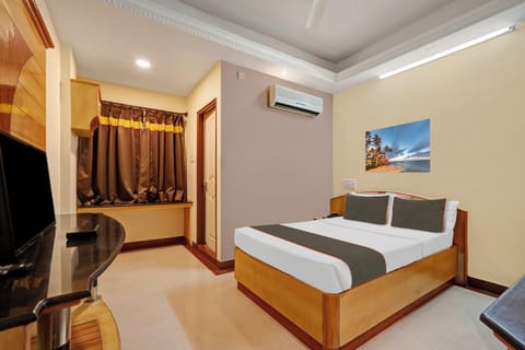 WiFi (free), bed sheets