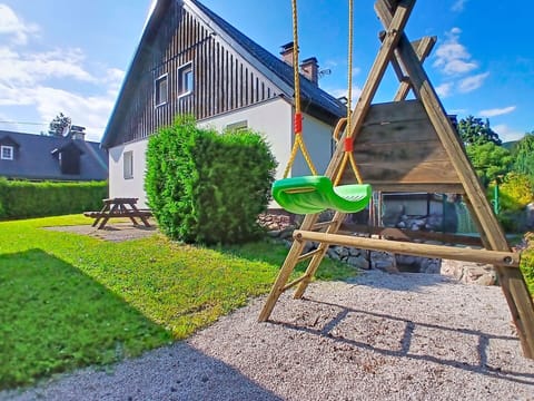 Home, Cottage, Lawn, Garden, Backyard, Landscaping, Farmhouse, Yard, Artificial Turf, Eco Hotel