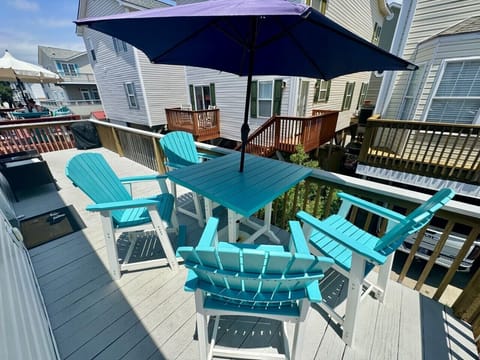 ocean-view-deck-outdoor-ocean-lakes-rental