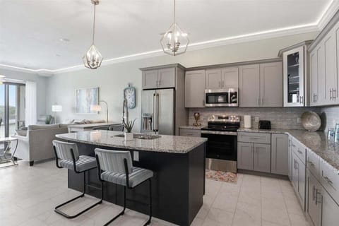 Condo, Multiple Beds (Martini Penthouse at Topsider) | Private kitchen