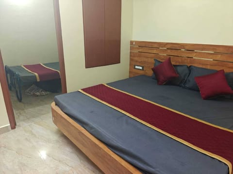 Deluxe Room | Desk, WiFi (free)