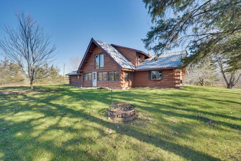 Finlayson Vacation Rental | 3BR | 3BA | 1,750 Sq Ft