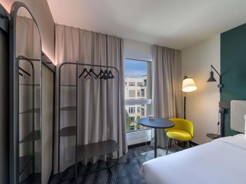 In-room safe, desk, blackout drapes, soundproofing