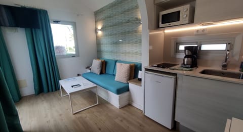 Desk, iron/ironing board
