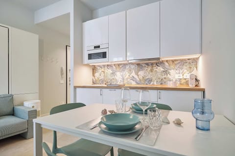 Apartment (0 Bedroom) | Interior