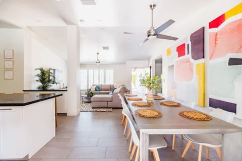 House | 4 bedrooms, high-speed internet