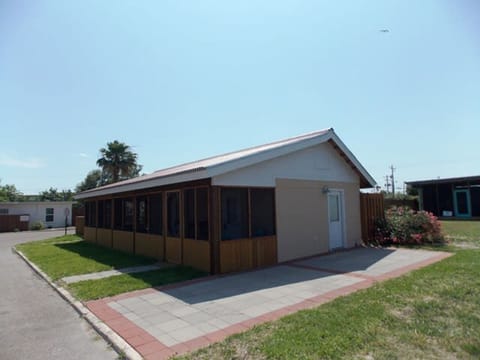 House | 1 bedroom, high-speed internet