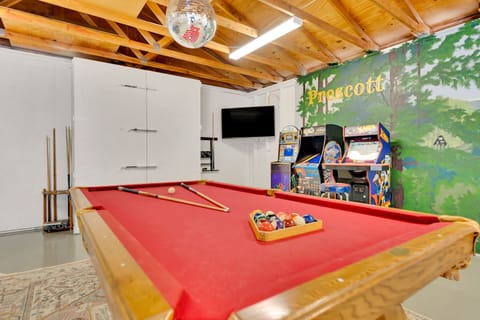 House | 4 bedrooms, high-speed internet