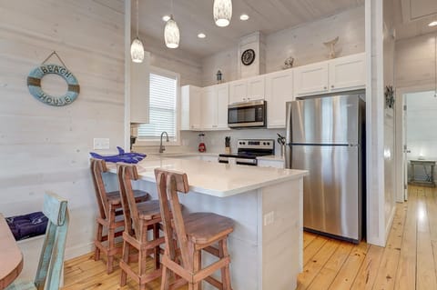 House | 3 bedrooms, high-speed internet