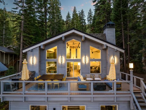 House | 5 bedrooms, high-speed internet