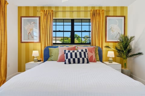 House | 4 bedrooms, high-speed internet