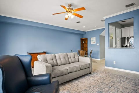 House | 3 bedrooms, high-speed internet