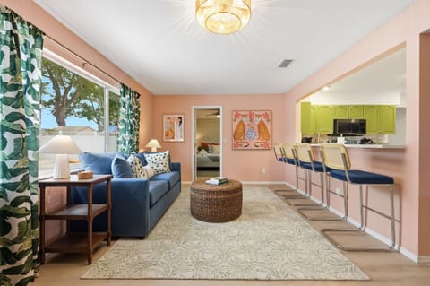 House | 3 bedrooms, high-speed internet