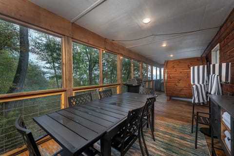 House | 4 bedrooms, high-speed internet