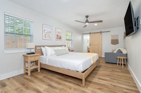 House | 4 bedrooms, high-speed internet