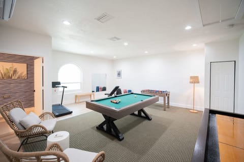 House | 4 bedrooms, high-speed internet