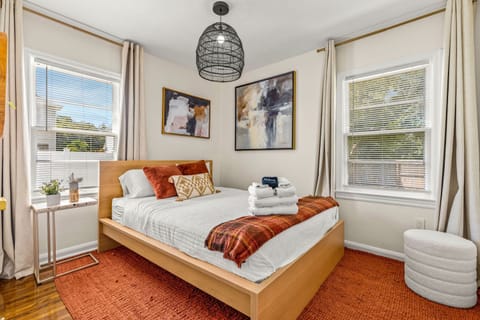 House | 3 bedrooms, high-speed internet
