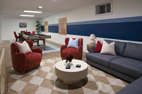 House | 6 bedrooms, high-speed internet