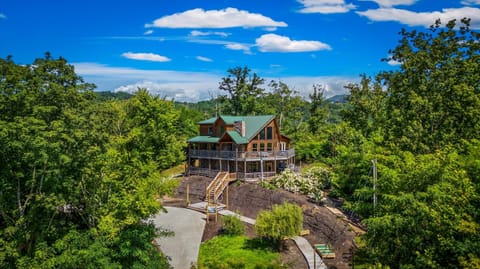 House | 4 bedrooms, high-speed internet