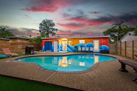House | 3 bedrooms, high-speed internet