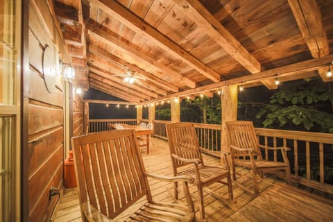 House | 5 bedrooms, high-speed internet