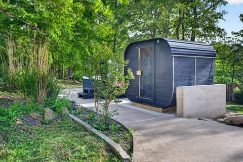 House | 3 bedrooms, high-speed internet