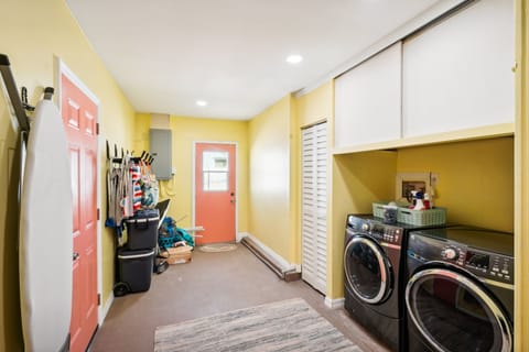 House | 4 bedrooms, high-speed internet