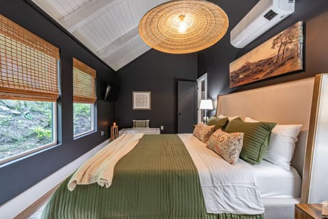 House | 3 bedrooms, high-speed internet
