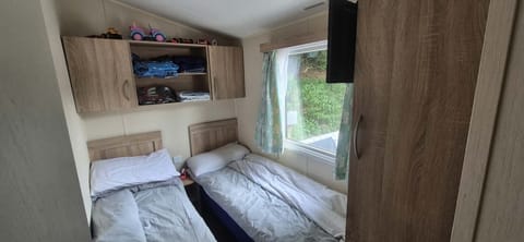 3 bedrooms, WiFi (free), individually decorated, individually furnished