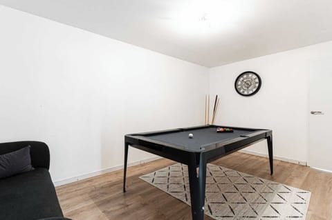 Apartment | Game room