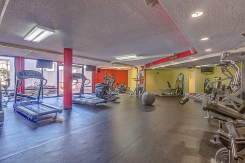 Condo, Multiple Beds (Edgewater #1400 - Emerald View) | Fitness facility