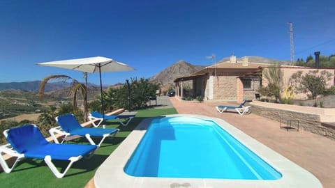 Casa Rural de Piedra Valle de Abdalajís by Ruralidays