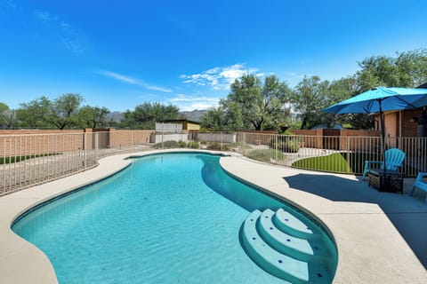 Tucson Vacation Rental | 4BR | 3BA | 2,200 Sq Ft | 1 Step to Enter