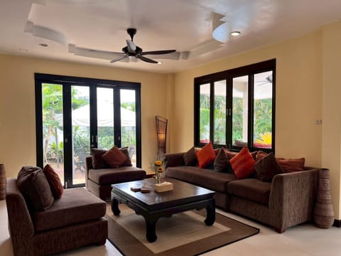 Comfort Villa, Garden View | Living area
