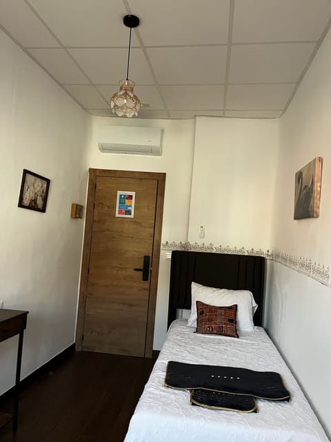 Classic Single Room | Desk, laptop workspace, WiFi (free)