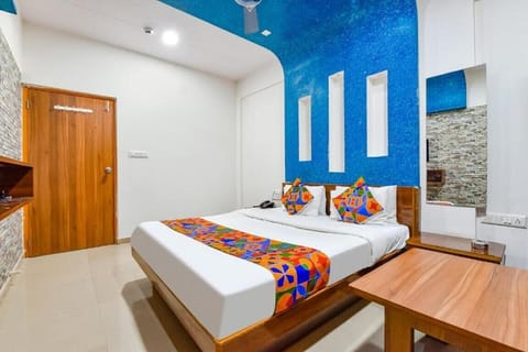Deluxe Double Room, City View | In-room safe, desk, laptop workspace, iron/ironing board