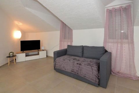 Apartment (A1) | Living area