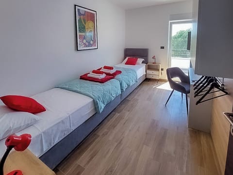 Villa | In-room safe, iron/ironing board, WiFi (free)