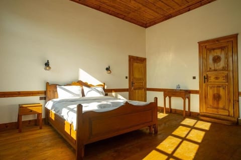 Double Room, City View | Desk, WiFi (free)