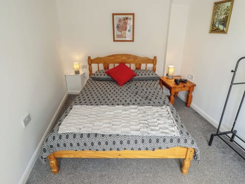 2 bedrooms, WiFi (free), individually decorated, individually furnished